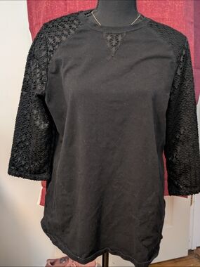 Women's Black Lace-Sleeve Sweatshirt - Elegant Casual